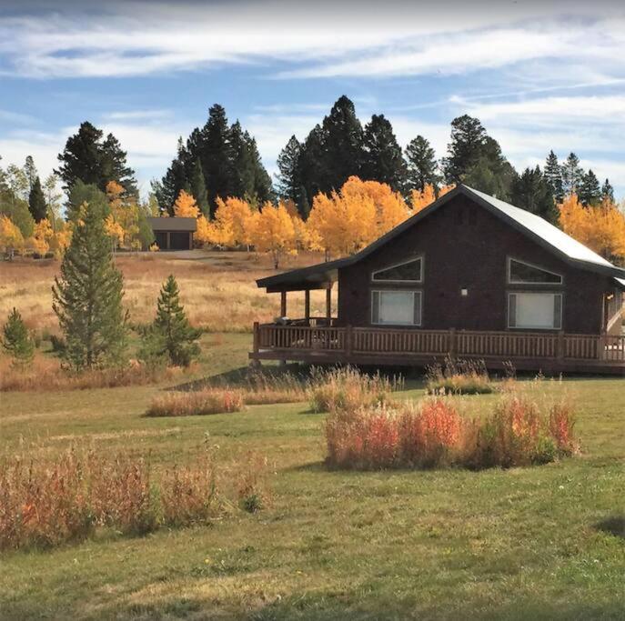 Fox Den Lodge Запад Йеллоустон Экстерьер фото